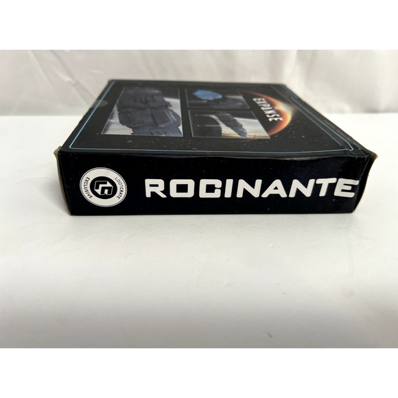 The Expanse Rocinante Ship Diorama Replica Model 2017 Loot Crate Exclusive NIB - Picture 5 of 10